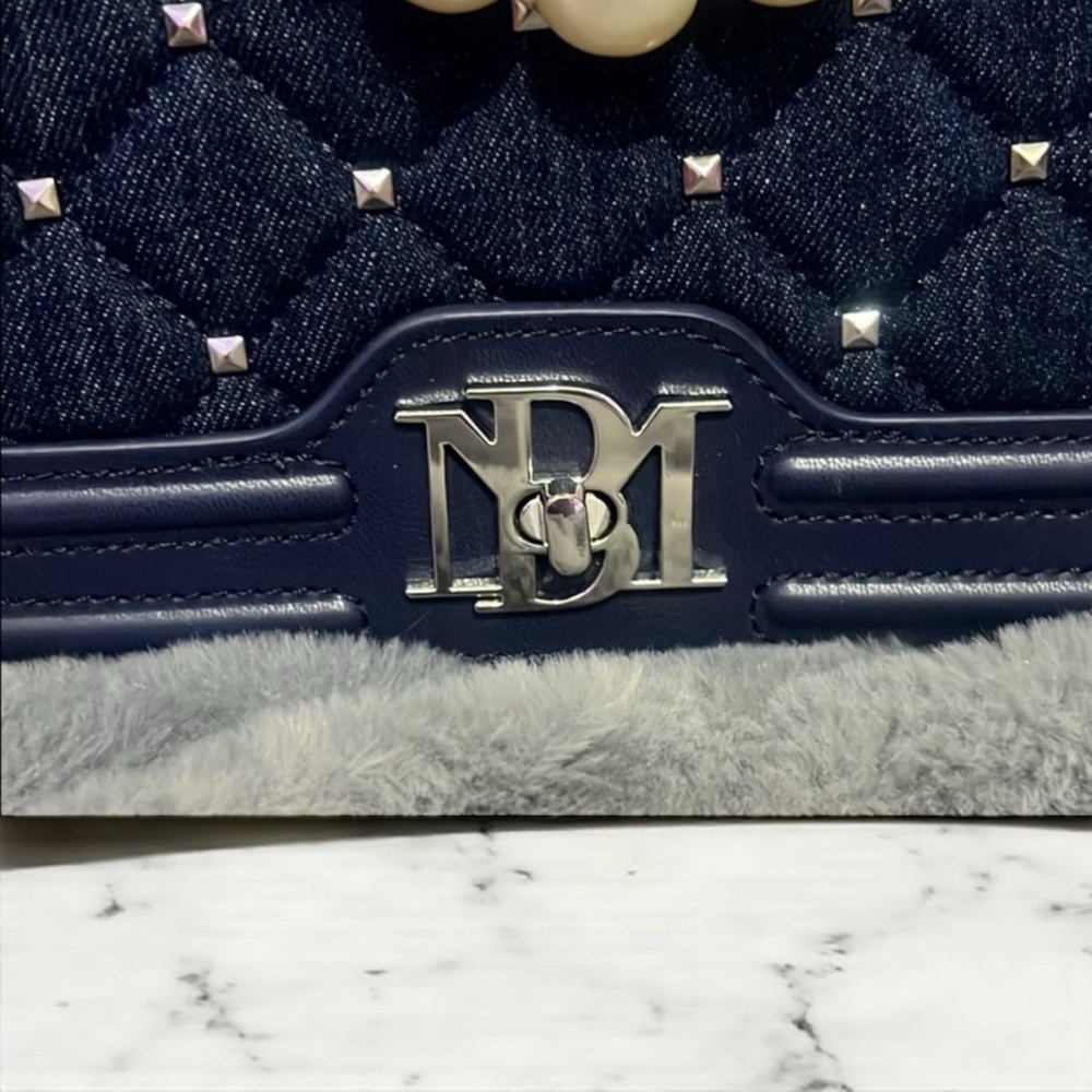 ✨ NWT Badgley Mischka Pearl Chain Quilted Denim Crossbody Bag - Picture 2 of 7